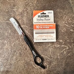 Feather Styling Razor plus 10 replacement blades